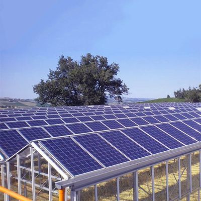 Καλή τιμή. Βιώσιμος χάλυβας επάνω από το ηλιακό σύστημα θερμοκηπίων πλέγματος σε απευθείας σύνδεση