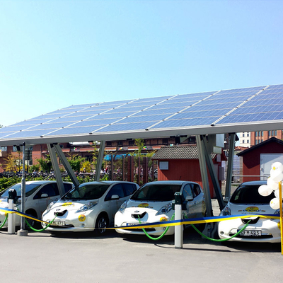 Ηλιακό τοποθετώντας έδαφος συστημάτων Carport ενότητας PV που τοποθετείται για το αυτοκίνητο που σταθμεύει την ηλιακή δομή